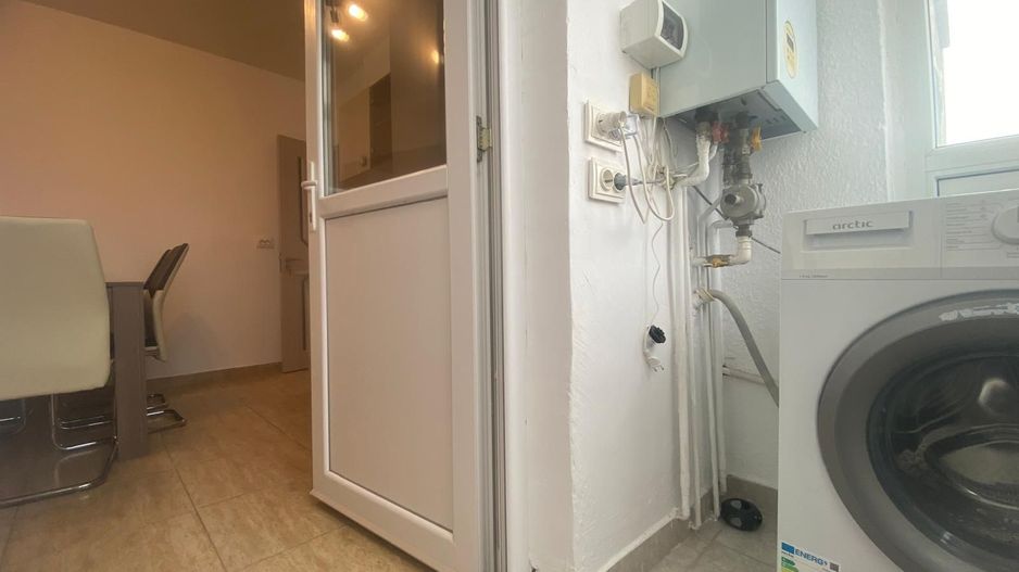 Închiriere apartament cu 4 camere, spatiu generos– Centru, Târgoviște - Poză 9