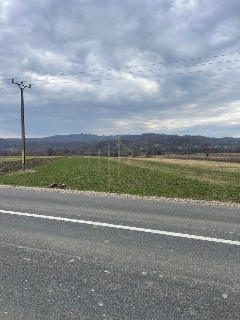 Vânzare teren 3145 mp – Mănăstirea Cașin, Onești - Poză 3