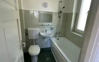 CASA DE INCHIRIAT I CISNADIE I ZONA LINISTITA - Poză 14