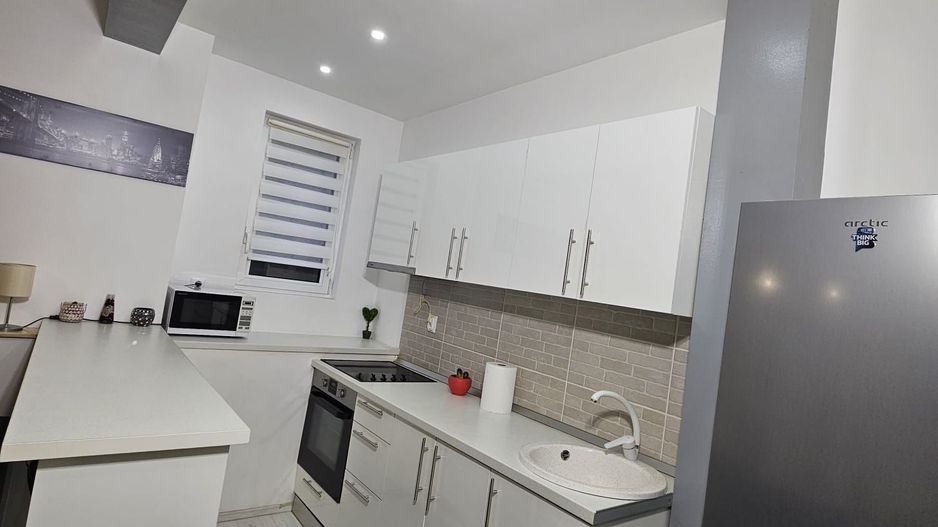 Închiriez apartament 2 camere lux modern, Piața Romană, petfriendly - Poză 8