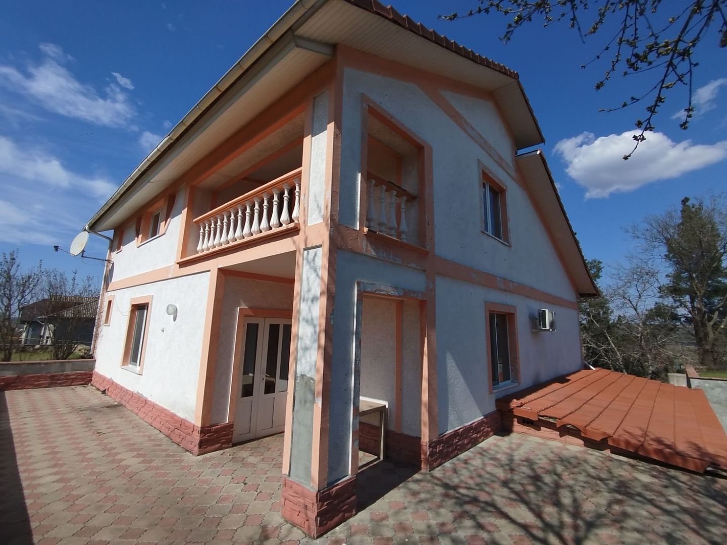 Casă spațioasă cu 2 niveluri | 273 m² Suprafață Totală | 12 ari | 3 dormitoare + living | Anenii Noi – Ruseni - Poză 2