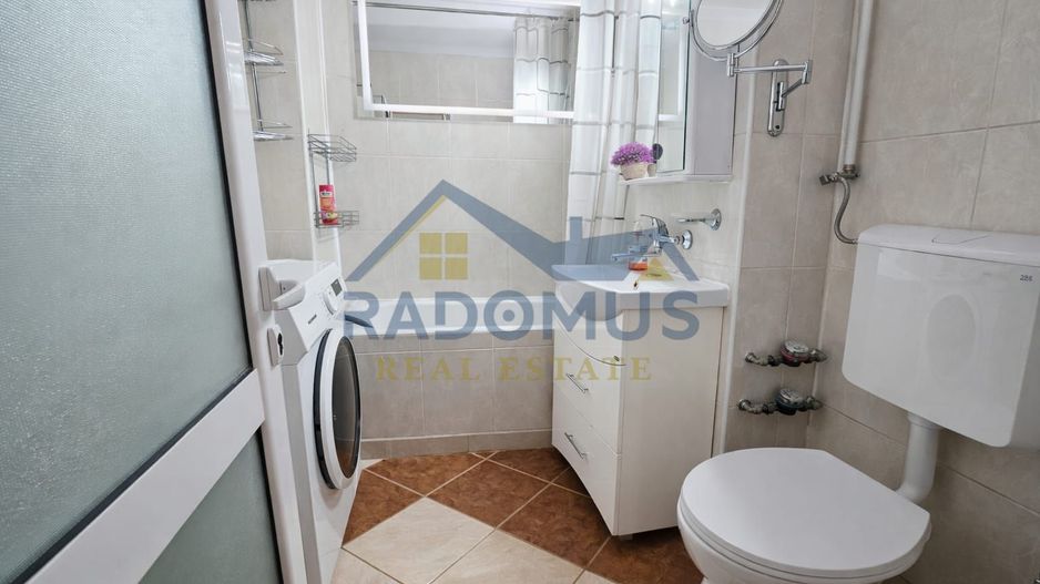 Ultracentral - 3 camere decomandat - 2 băi - 2 balcoane - Poză 10