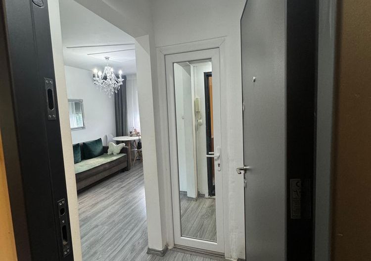Spitalul Judetean | 1 Camera | Etaj intermediar | Renovat | Mobilat-Utilat - Poză 5