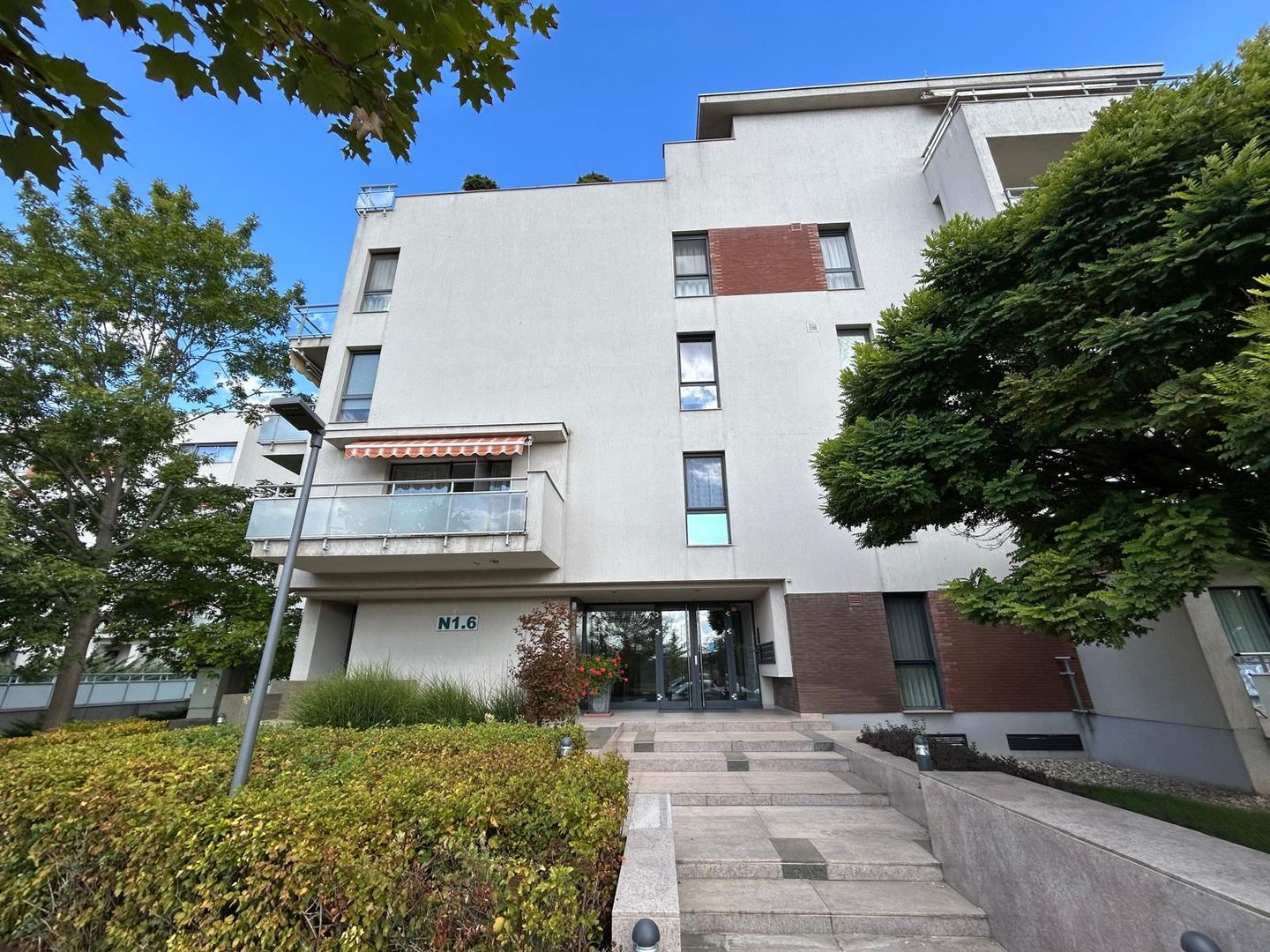 2 Camere Ambasada SUA 78mp + Terasă + Parcare Subterană - Poză 1