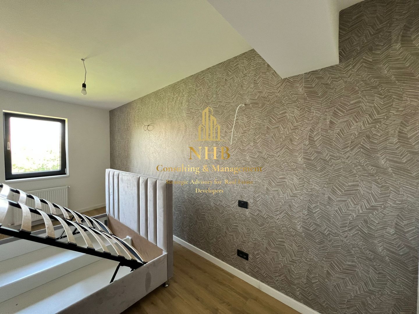 Apartament 2 cam, mobilat partial, utilat si parcare - Poză 3