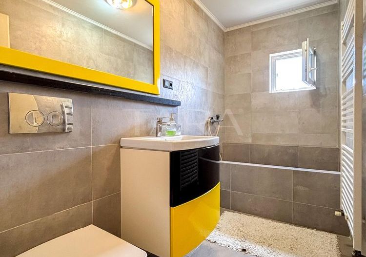 Apartament 3 camere decomandat, cu 2 garaje, în Mănăștur – zona Penny. - Poză 7