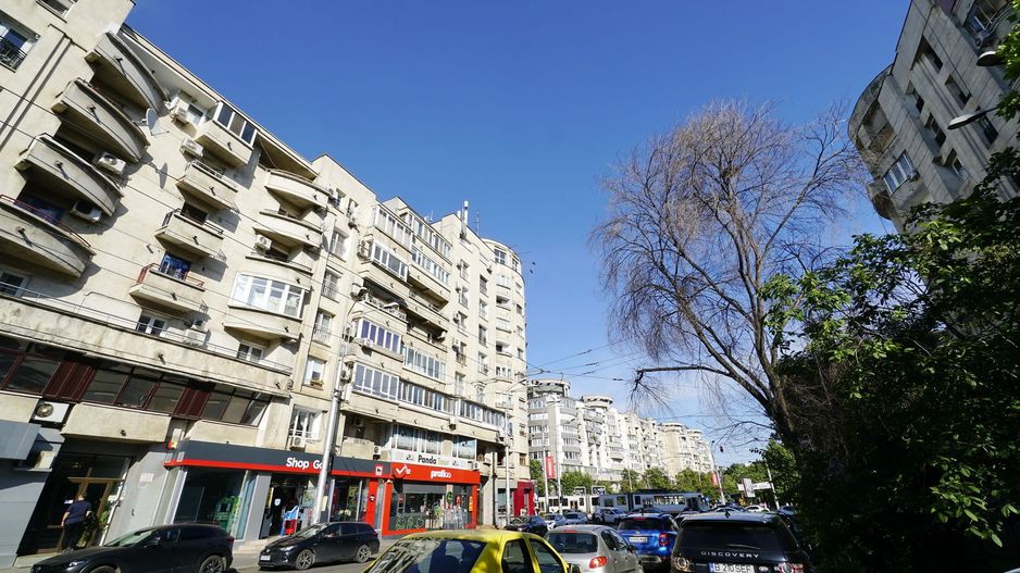 Spatiul comercial 100 mpu str.Sf Vineri colt cu B-dul Corneliu Coposu - Poză 10