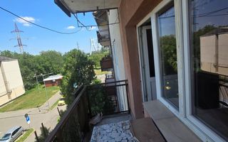 BRASADAS vinde ap 3 cam etaj 3/4 in zona Micro 17. - Poză 2
