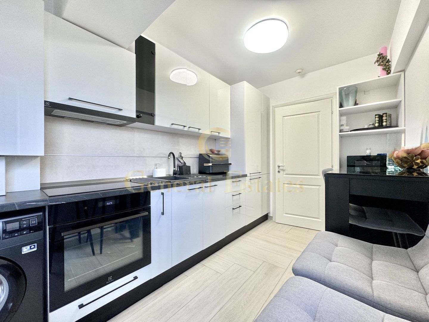 Vânzare apartament cu 2 camere, 56 m.p. în Tătărași - Evergreen Towers - Poză 17