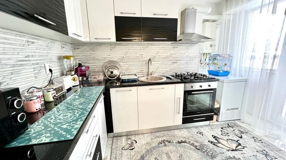 Garsoniera cocheta spre inchiriere in Coresi - Poză 9