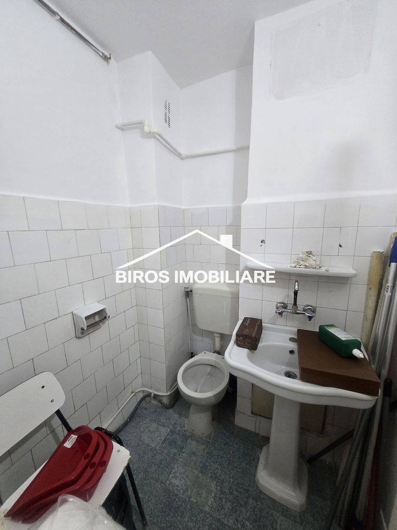 3 camere Brazda lui Novac - Sc.23 - Poză 6