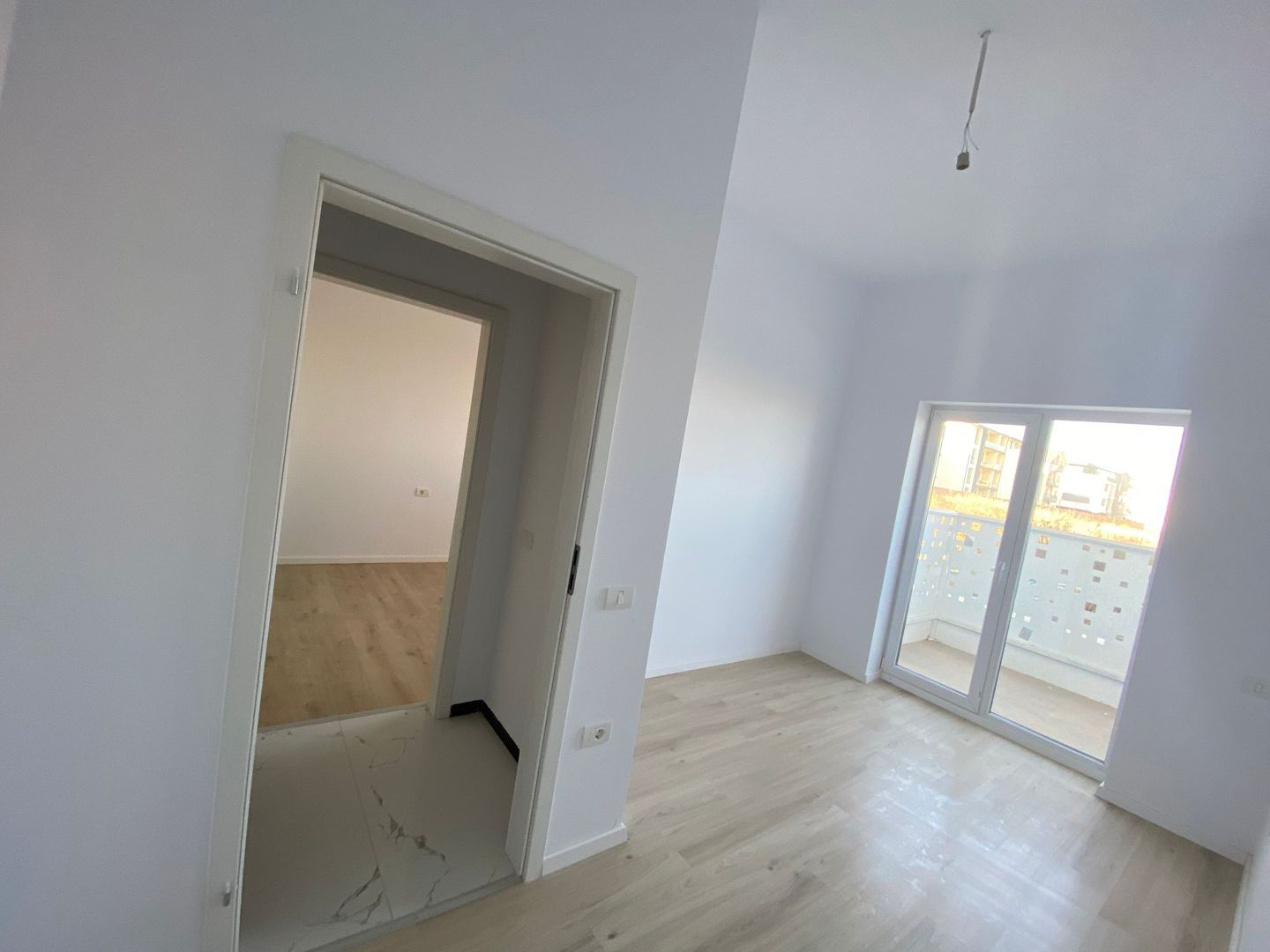 Giroc-Neptun | 3 Camere | Decomandat | Lift | Disponibil imediat - Poză 5