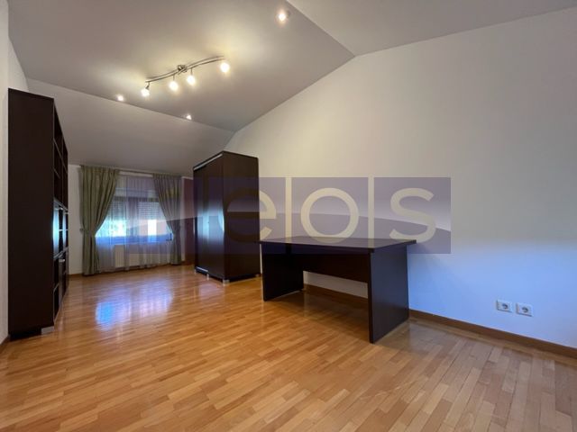 Vila spatioasa 6 dormitoare | gradina | Garaj - Poză 20