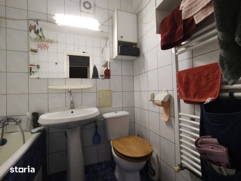 Vanzare apartament 3 camere in Titan- Aleea Giurgeni - Poză 9