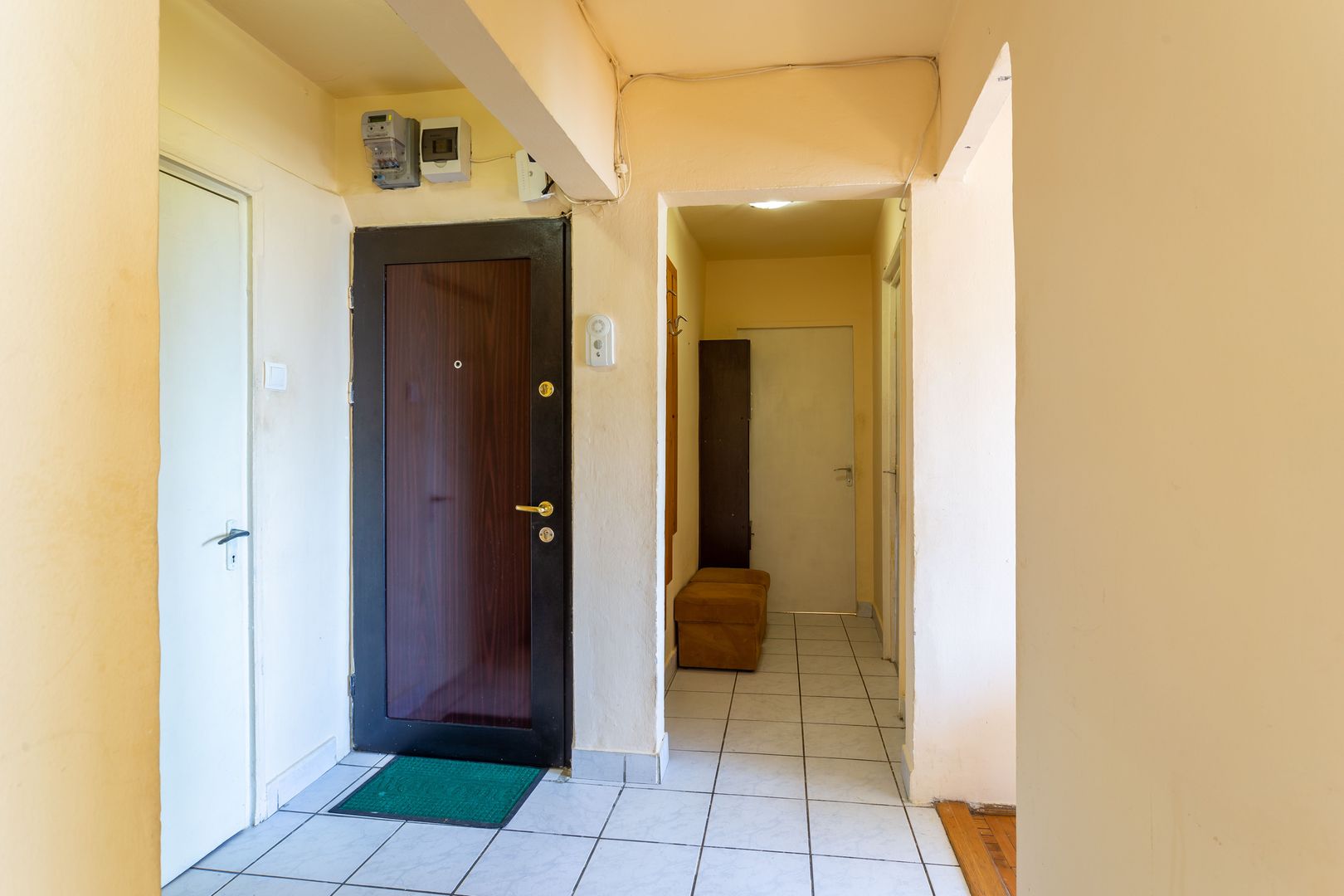 Ap cu 4 camere, la etajul 3, zona Kaufland, Banu Mărăcine - Poză 8