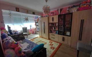 Apartament cu 2 camere pe Drumul Careiului - Poză 3