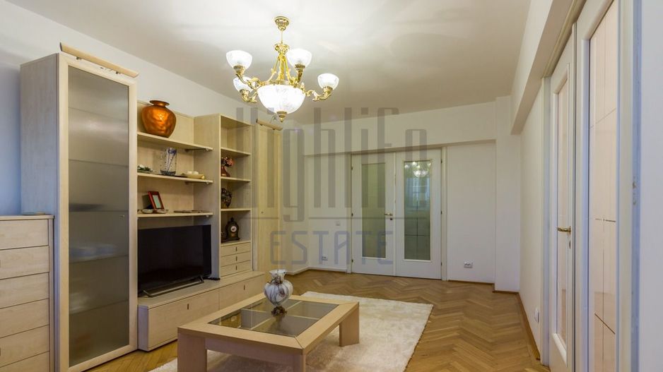 4 Camere de inchiriat, zona Libertății-vedere CASA POPORULUI - Poză 4