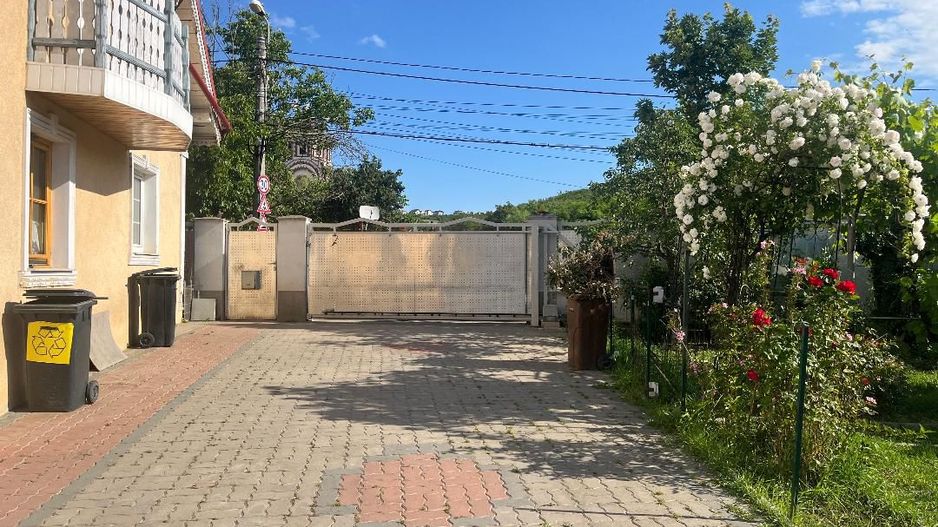 Casa zona Spitalul Judeten - Poză 21