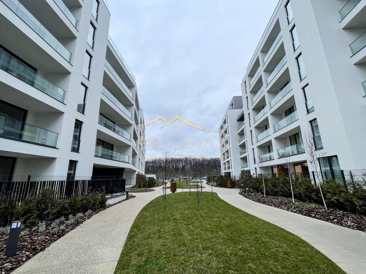 3 rooms apartment***148sqm***//65sqm garden // Baneasa - Poză 23