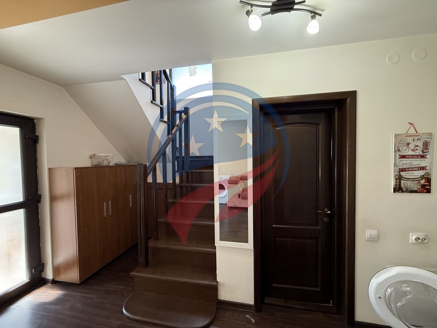 Vilă modernă de vânzare – zona Damila, Craiova - Poză 11