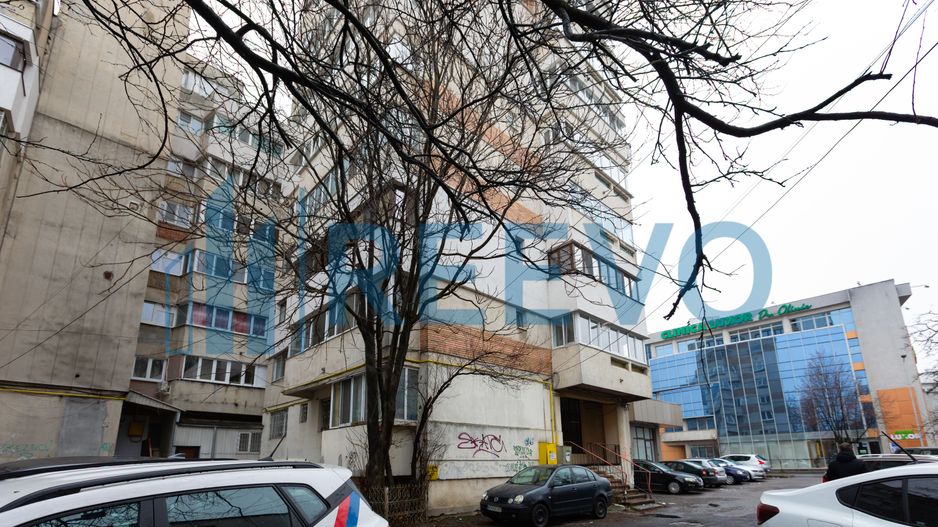 Apartament 4 camere, et. 1, str. 9 Mai, Bacău - Poză 35