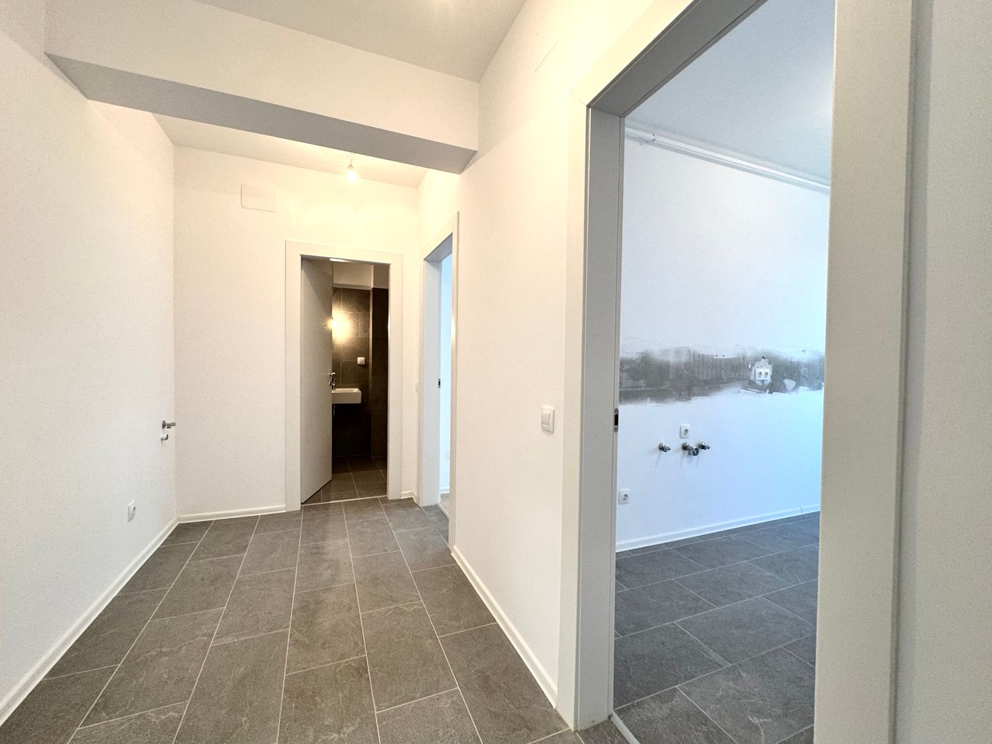3 camere nou Finisat la cheie - 79 mp SU - Sector 1 - Poză 13