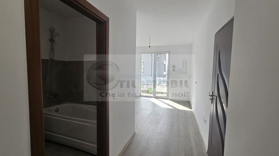 Apartament spațios 4 camere, 2 băi, balcon generos – Pacurari - Poză 15