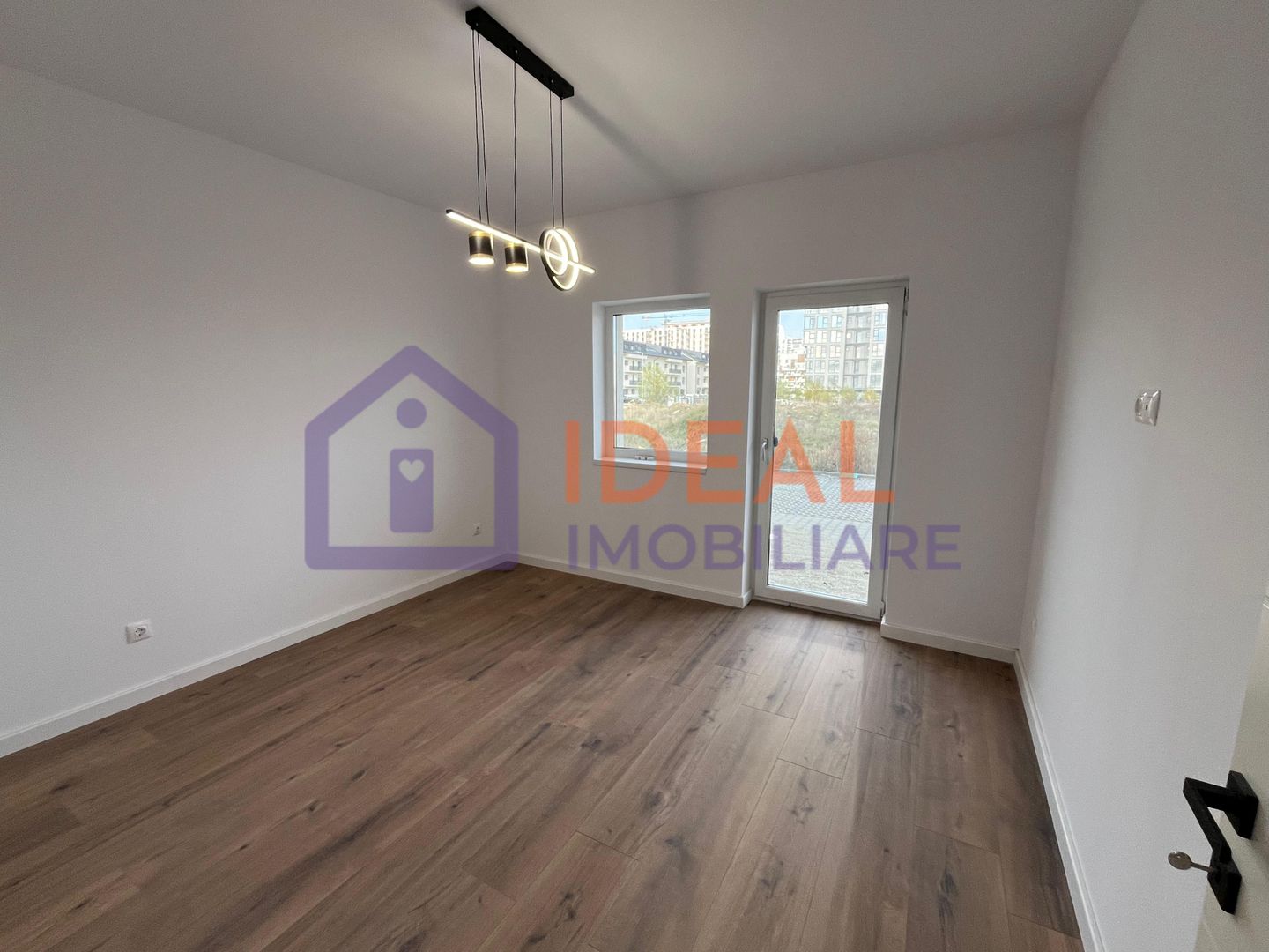 Apartamente 3 camere de vânzare – zona Prelungirea Doamna Stanca - Poză 4
