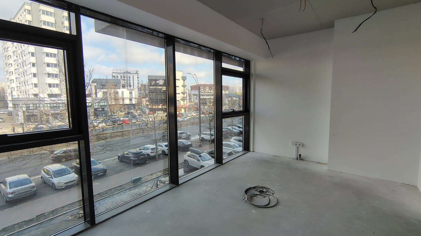 Spatiu comercial I metrou Mihai Bravu I complex nou mezanin - Poză 6