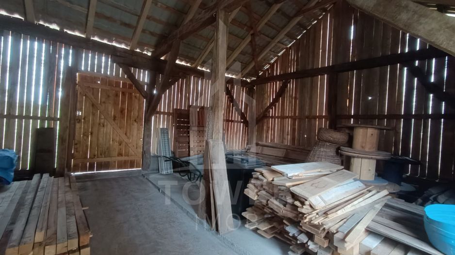 Casă de vânzare în satul Roșia cu vedere panoramică spre Munții Făgăras - Poză 12