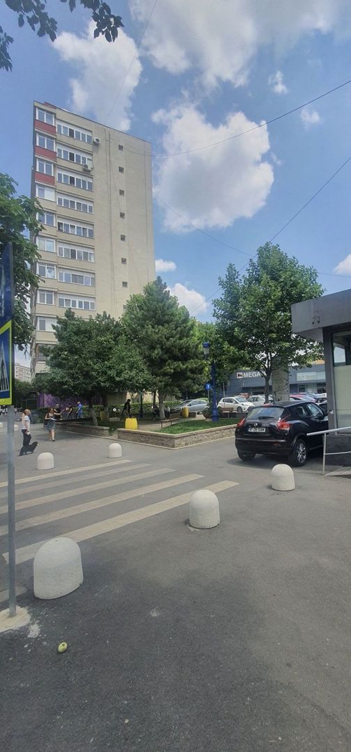 4camere decomandat ,3balcoane , stradal - Poză 6