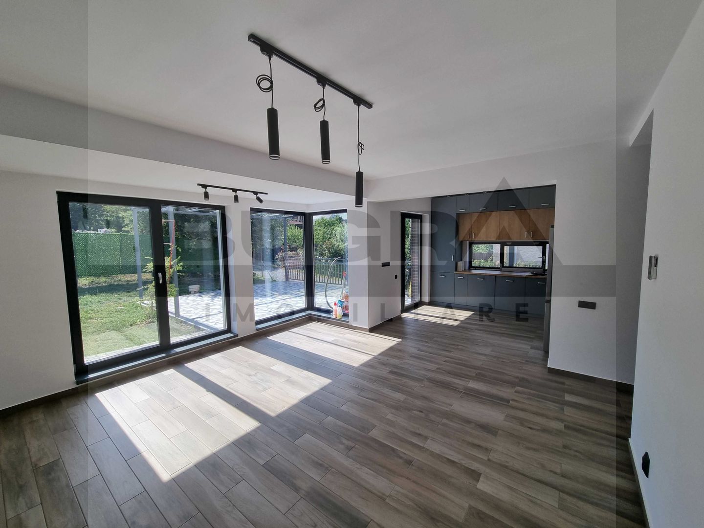 Casa individuala de 174mp, finisata modern, gradina, zona Romul Ladea - Poză 4