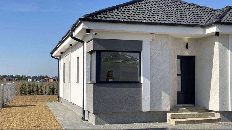 Casa de vanzare-Odoreu, cartierul Olimp, Jud. Satu Mare - Poză 1