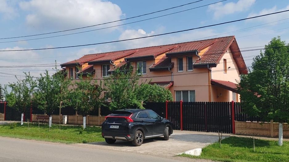 VÂNDUT! I 1/2 Duplex P+1 I Sânmihaiu Român - Poză 9