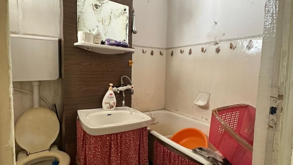 Vând apartament 4 camere pe Bulevardul Transilvaniei - Poză 4