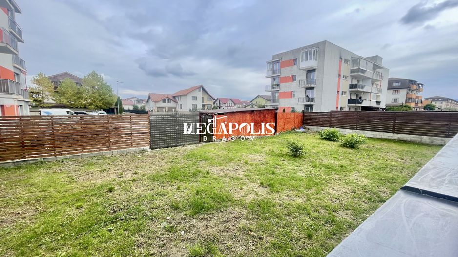 2 camere | Curte 347 mp | Decomandat | Parcare - Poză 2