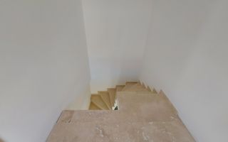 Apartament cu 3 camere in vila! - Poză 9