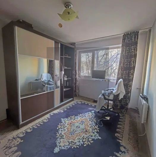 Apartament 2 camere etaj 1/9 Bd Alexandru Obregia Sector 4 - Poză 1