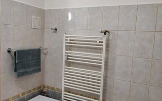 Apartament modern cu panoramă și balcon generos în Iris. - Poză 6