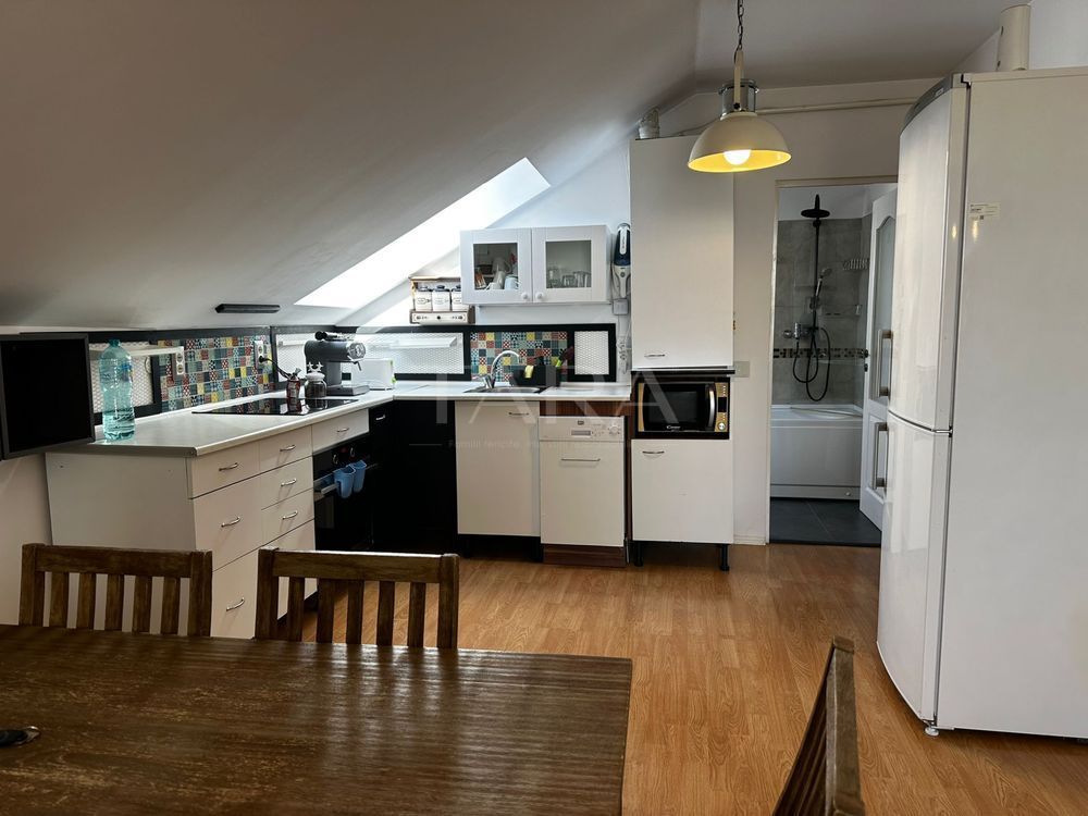 Apartament cu 3 camere, dispus pe două niveluri – zona Bulgaria - Poză 2