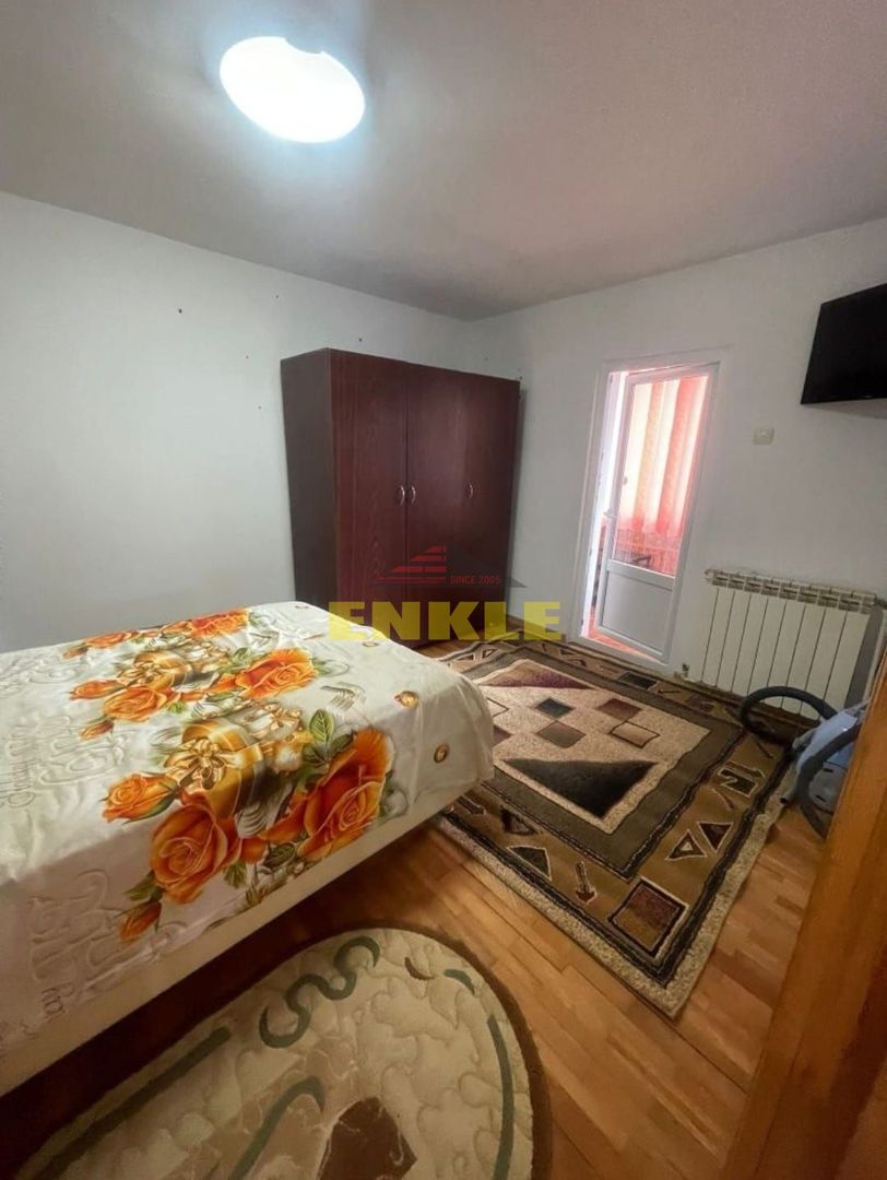 De închiriat apartament 4 camere decomandat - Poză 6