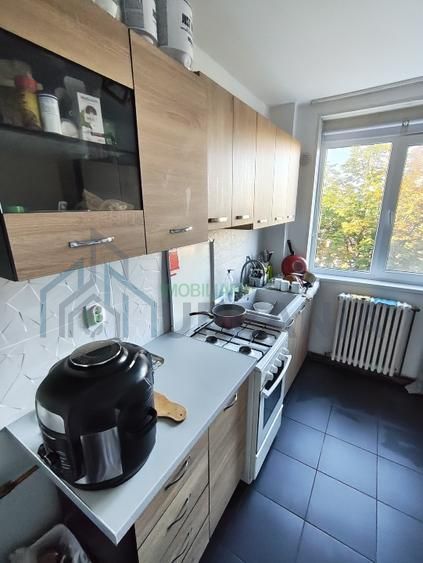 Închiriez apartament 3 camere Zona Podu Ros |Cantemir ,Etaj 3 Vedere Palas - Poză 5