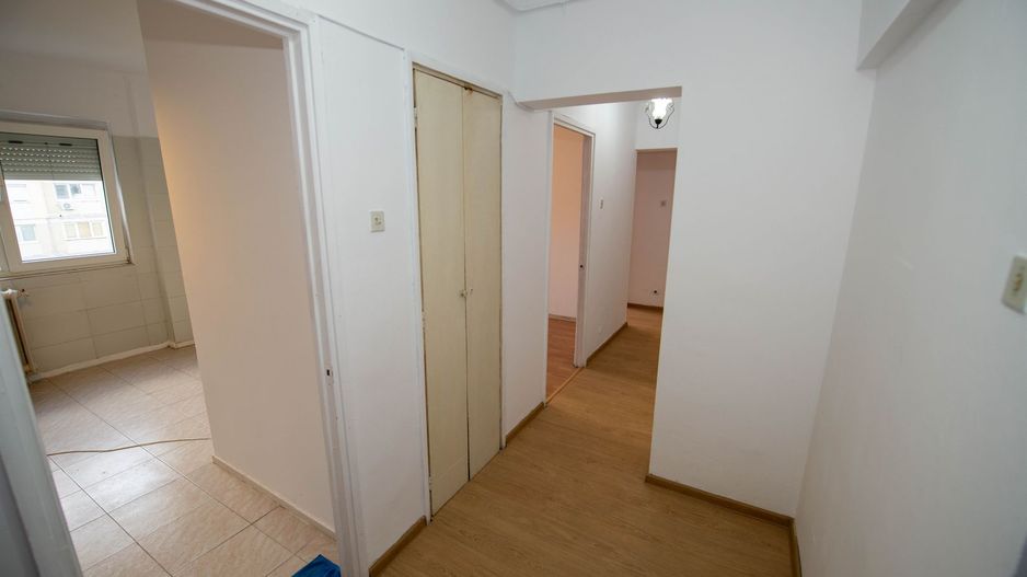 Apartament 3 camere decomandat Drumul Taberei Metroul Ialomitei 10 min - Poză 7