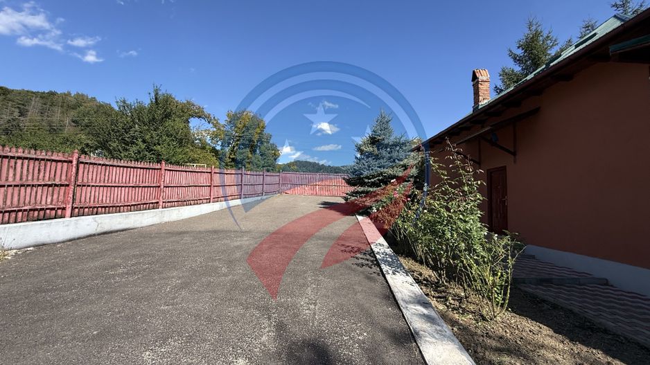 CASĂ DE VÂNZARE – MĂLURENI, JUDEȚUL ARGEȘ | 154 MP | TEREN 2.100 MP - Poză 32