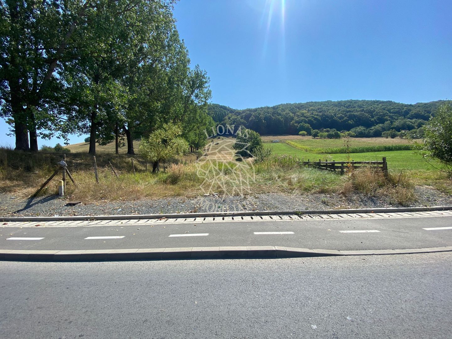 Teren intravilan 2600 mp - pretabil casa/investitie-Zona Aerodrom - Poză 1