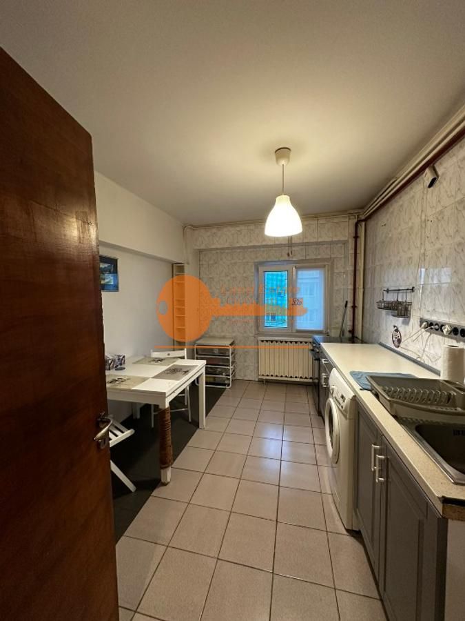 Apartament cu 4 camere in zona Tei-Maica Domnului - Poză 11