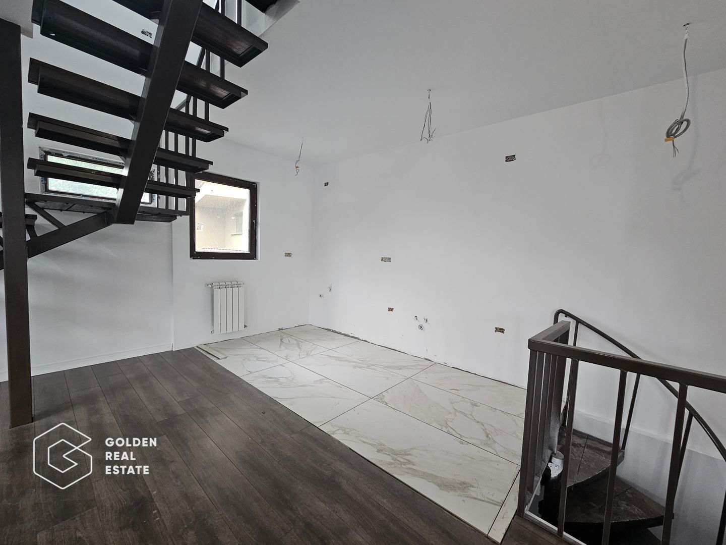 Vila cu 5 camere, 4 bai, Otopeni-centru, COMISION 0, renovata complet - Poză 10