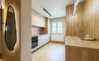 3 camere mobilat modern, la cheie, etaj intermediar - Poză 8