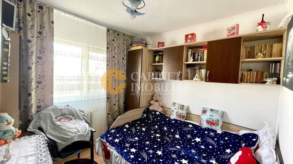 4 camere - decomandat - 1986 - loc de parcare - Poză 3