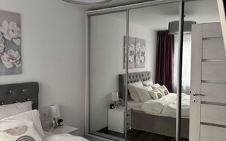 De inchiriat apartament cu 3 camere, Micro19, mobilat, utilat - Poză 3